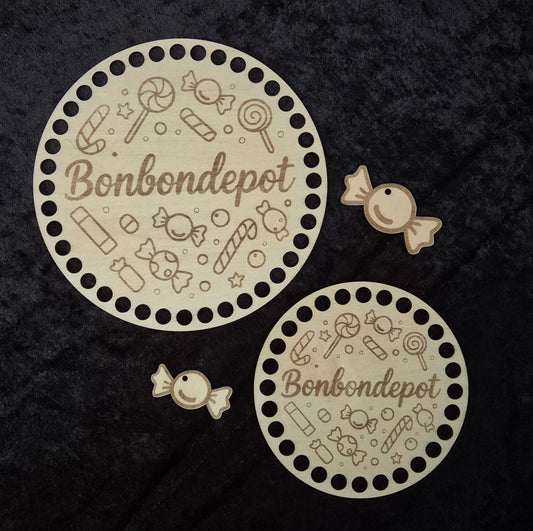 3mm Holzboden rund 11/15 cm Motiv: Bonbondepot + Anhänger