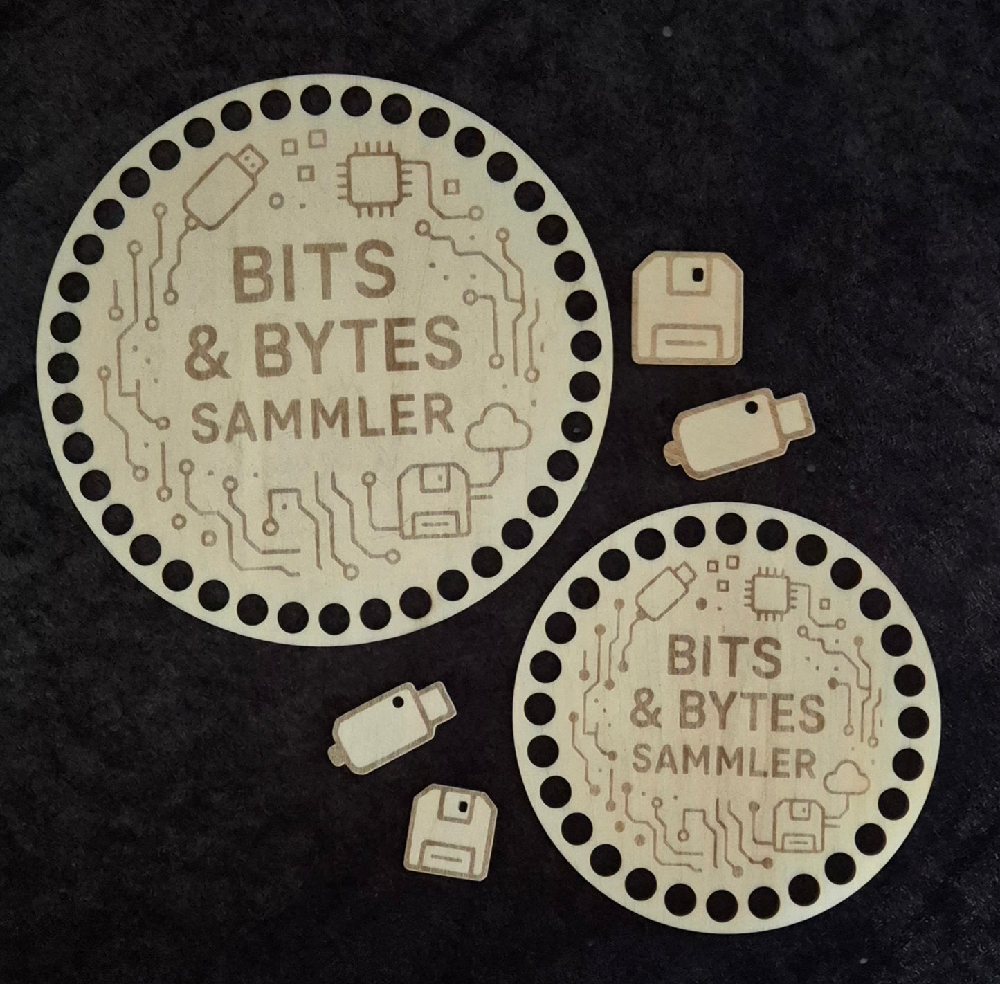 3mm Holzboden für Häkelkörbe 11/15 cm Bits & Bites Sammler + 2 Anhänger
